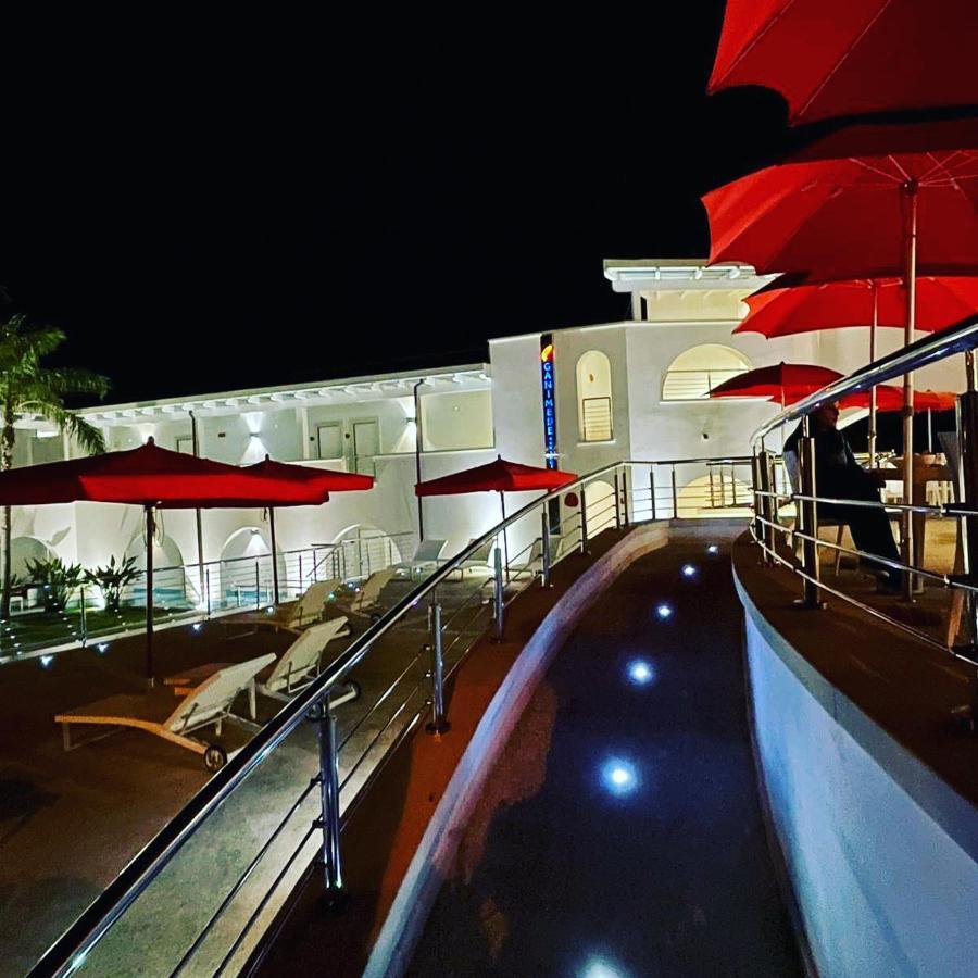 Ganimede Hotel Сперлонга Екстериор снимка