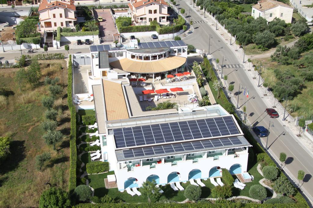 Ganimede Hotel Сперлонга Екстериор снимка